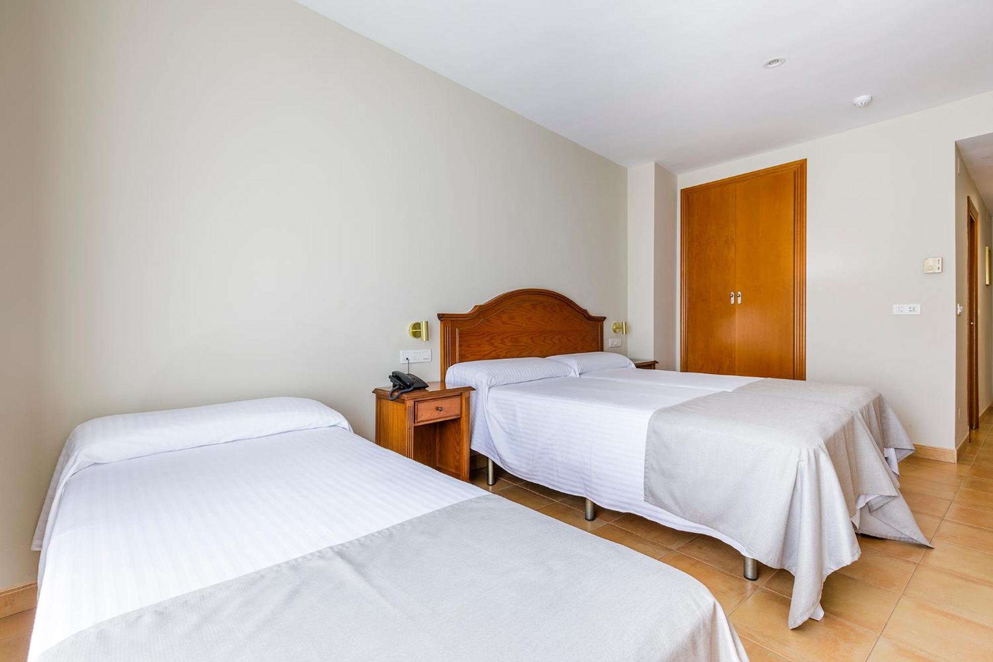 Hotel Almijara - Mares La Herradura  Extérieur photo