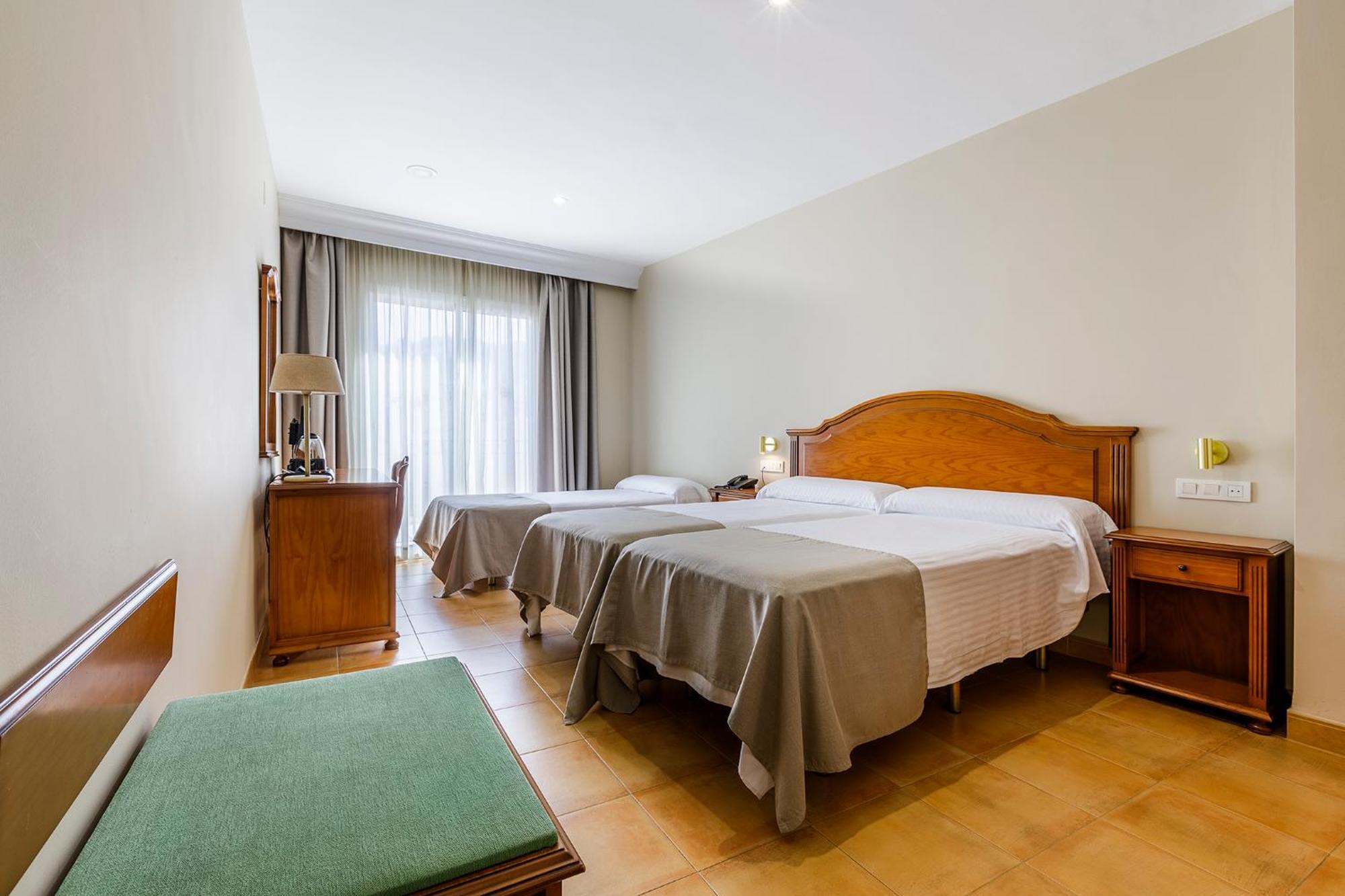 Hotel Almijara - Mares La Herradura  Extérieur photo
